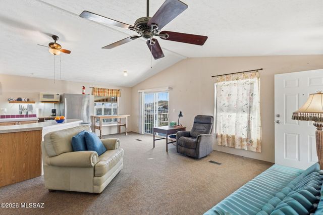 33588 Ez Duz It Lane, Oracle, AZ 85623