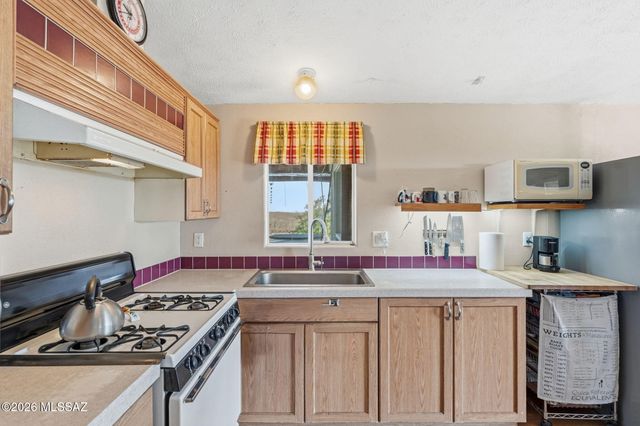 33588 Ez Duz It Lane, Oracle, AZ 85623