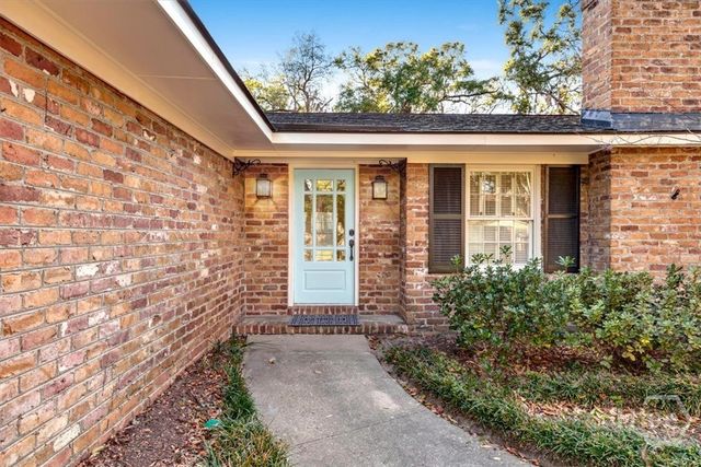 311 Pickwick Road, Savannah, GA 31410