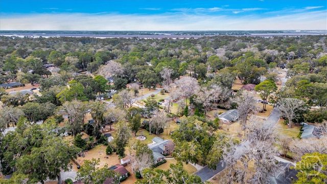 311 Pickwick Road, Savannah, GA 31410