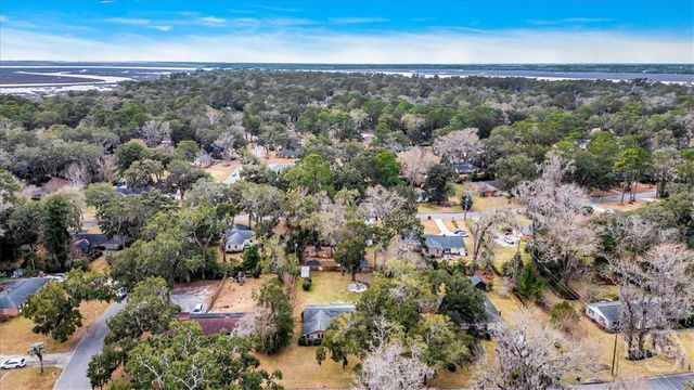 311 Pickwick Road, Savannah, GA 31410