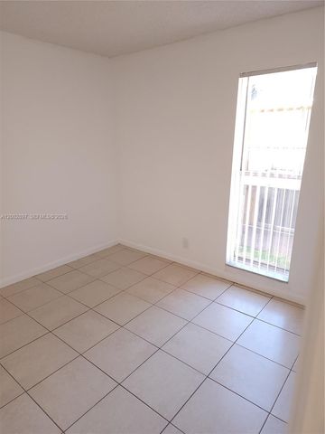 4505 Treehouse Ln 8-H, Tamarac, FL 33319