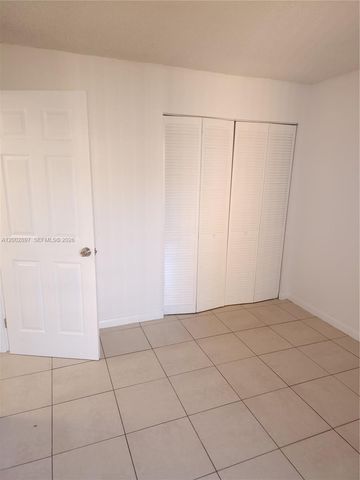 4505 Treehouse Ln 8-H, Tamarac, FL 33319