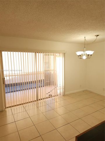 4505 Treehouse Ln 8-H, Tamarac, FL 33319