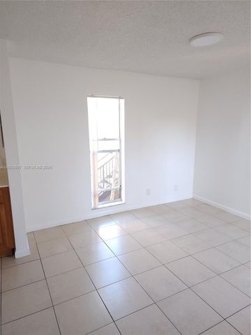 4505 Treehouse Ln 8-H, Tamarac, FL 33319