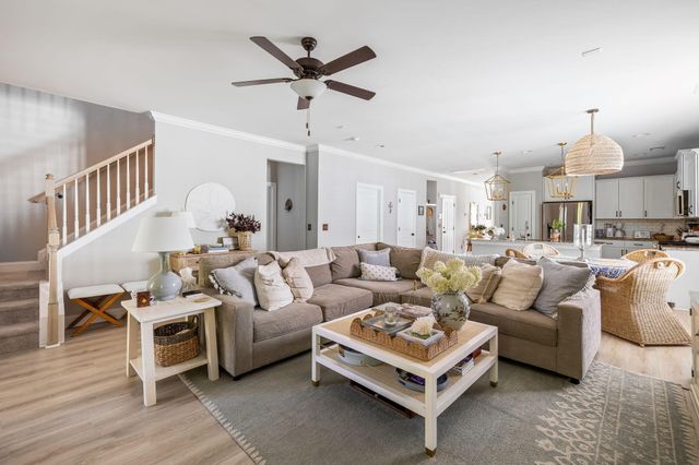 2824 Wagner Way, Mount Pleasant, SC 29466