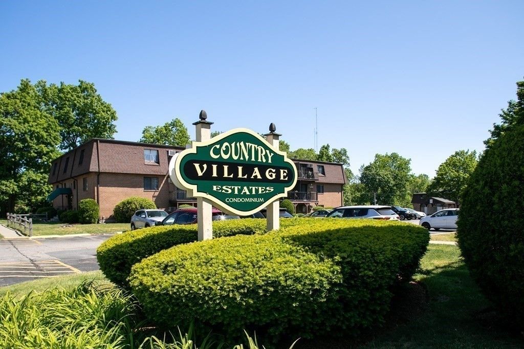 3 Karena Drive 8, Taunton, MA 02780