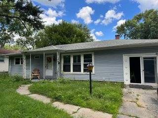 1320 W 38th Place, Hobart, IN 46342