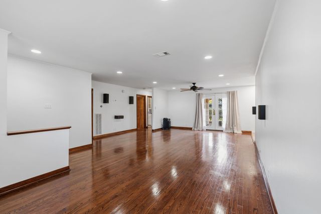 5307 Poinciana Drive, Houston, TX 77092