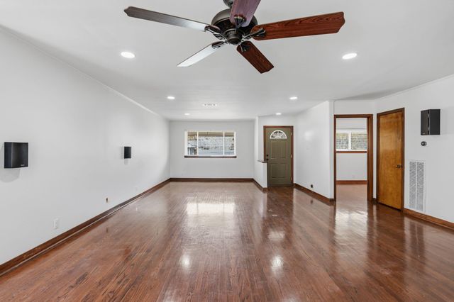 5307 Poinciana Drive, Houston, TX 77092