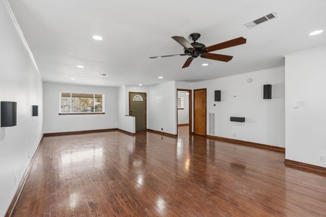 5307 Poinciana Drive, Houston, TX 77092