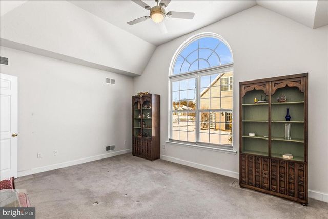 153 LAURA LN, Gettysburg, PA 17325