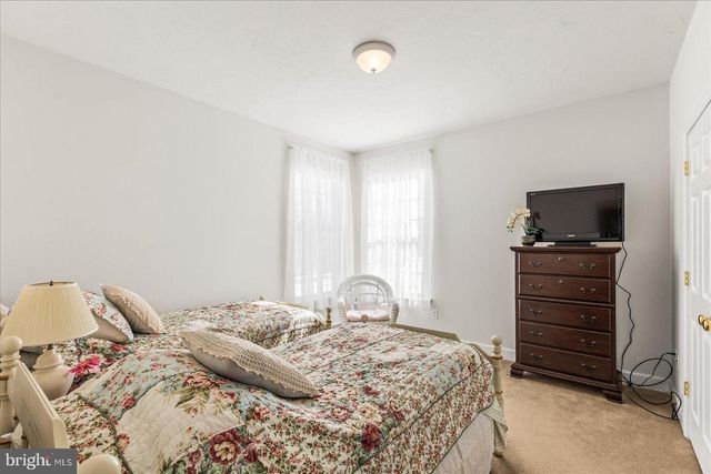 153 LAURA LN, Gettysburg, PA 17325