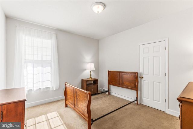 153 LAURA LN, Gettysburg, PA 17325