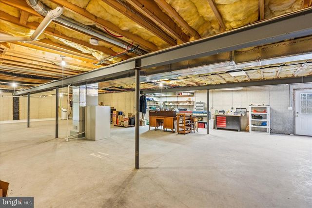 153 LAURA LN, Gettysburg, PA 17325