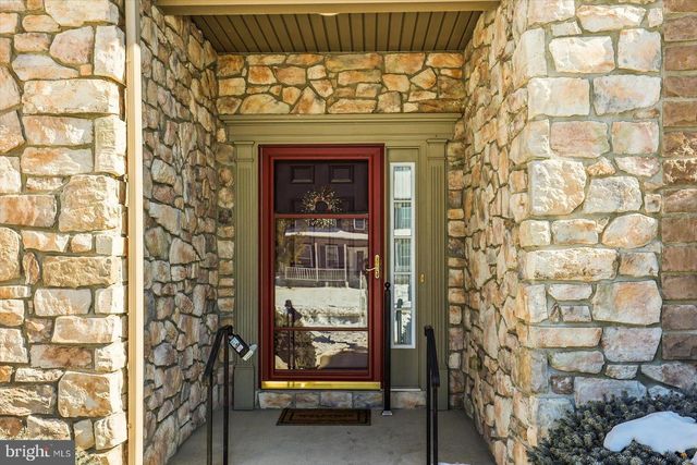 153 LAURA LN, Gettysburg, PA 17325