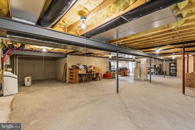 153 LAURA LN, Gettysburg, PA 17325