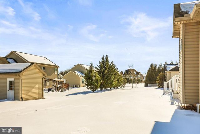 153 LAURA LN, Gettysburg, PA 17325