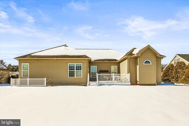 153 LAURA LN, Gettysburg, PA 17325