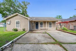 1911 Thonig Road, Houston, TX 77055
