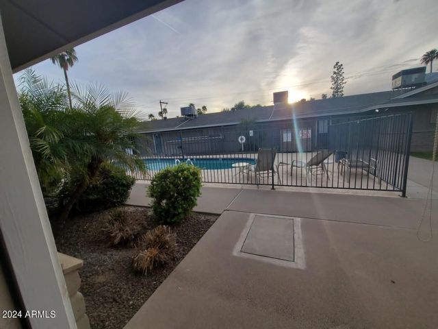 2525 S COLLEGE Avenue 8, Tempe, AZ 85282