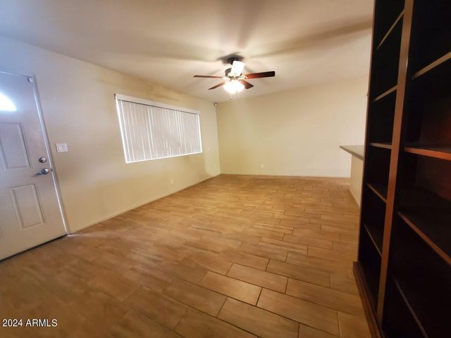 2525 S COLLEGE Avenue 8, Tempe, AZ 85282