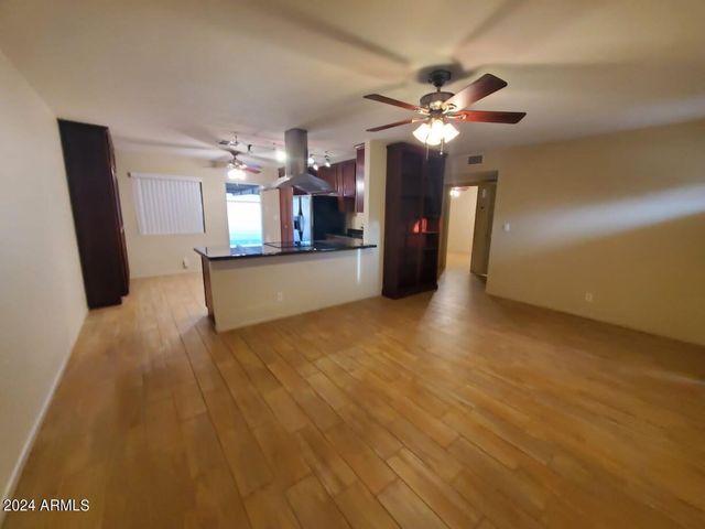 2525 S COLLEGE Avenue 8, Tempe, AZ 85282