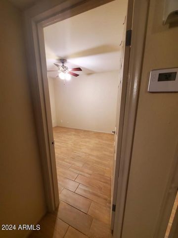 2525 S COLLEGE Avenue 8, Tempe, AZ 85282