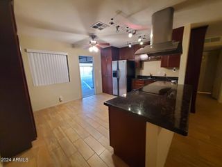 2525 S COLLEGE Avenue 8, Tempe, AZ 85282
