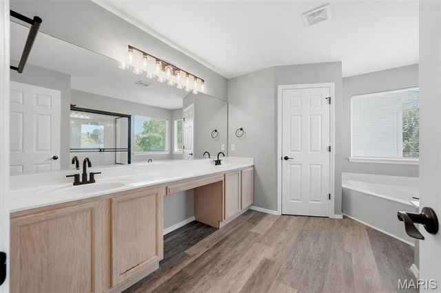 47 Rivermeadows Drive, Florissant, MO 63031