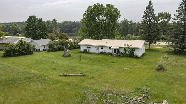 E1990 STATE ROAD 54, Waupaca, WI 54981