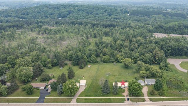 E1990 STATE ROAD 54, Waupaca, WI 54981