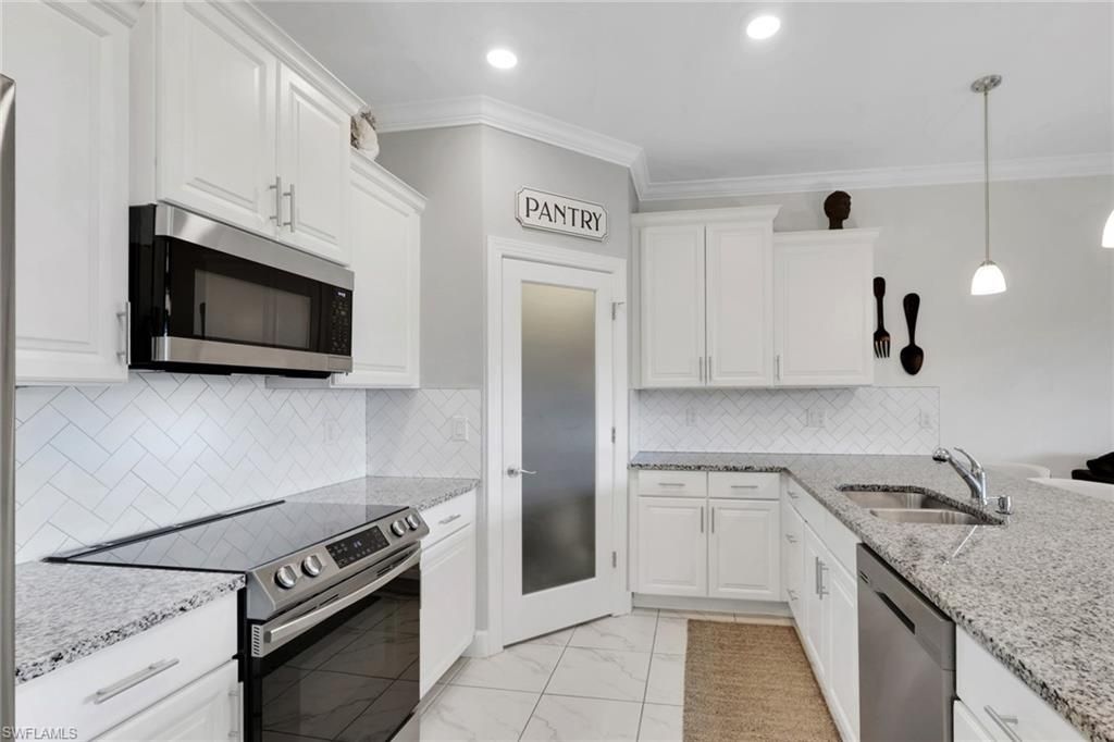 1517 NE 8th PL, CAPE CORAL, FL 33909 — photo 5