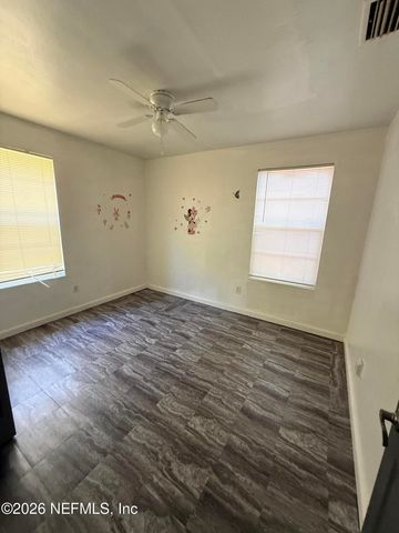 8384 DELAWARE Avenue, Jacksonville, FL 32208