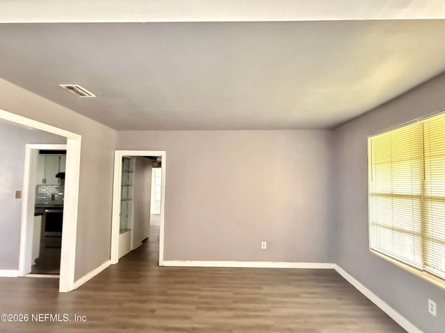 8384 DELAWARE Avenue, Jacksonville, FL 32208