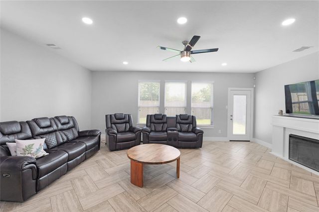 14511 Painted Sands Trail, Houston, TX 77049