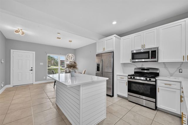 14511 Painted Sands Trail, Houston, TX 77049
