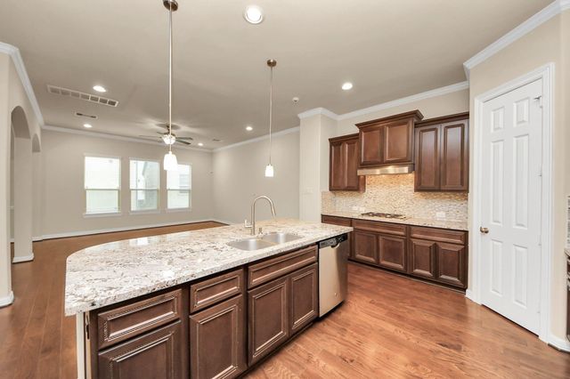 10606 Shadow Elm Court Court, Houston, TX 77043