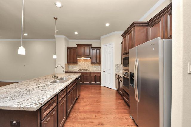 10606 Shadow Elm Court Court, Houston, TX 77043
