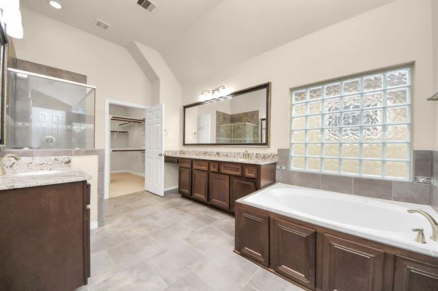 10606 Shadow Elm Court Court, Houston, TX 77043