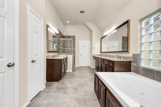 10606 Shadow Elm Court Court, Houston, TX 77043