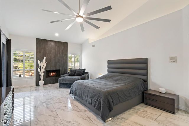 9550 E YUCCA Street, Scottsdale, AZ 85260