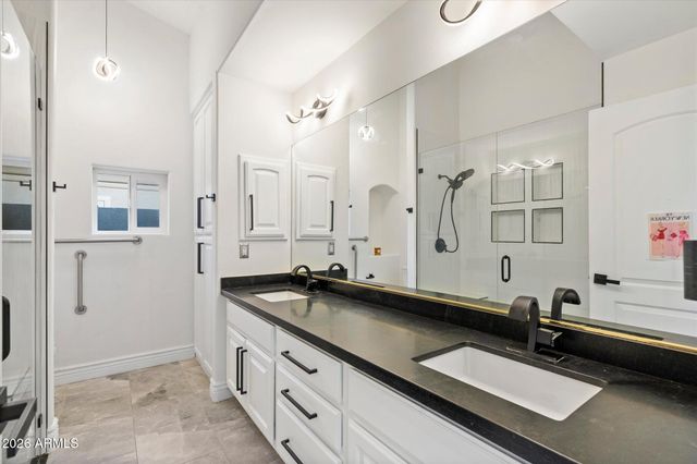 9550 E YUCCA Street, Scottsdale, AZ 85260