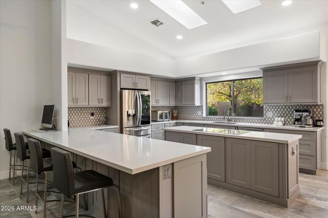 9550 E YUCCA Street, Scottsdale, AZ 85260