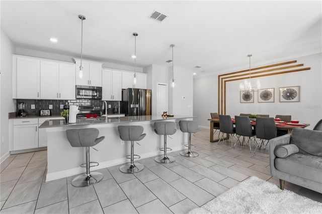 1112 CHALLENGE DRIVE, Davenport, FL 33896