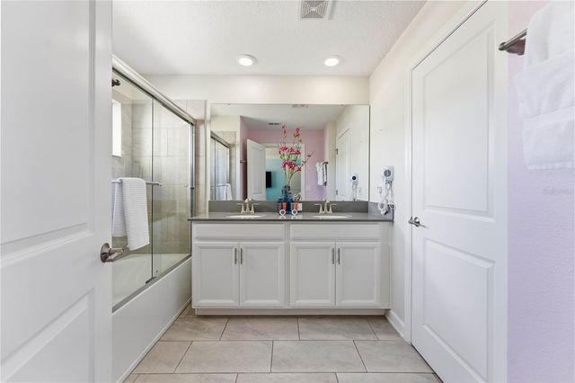 1112 CHALLENGE DRIVE, Davenport, FL 33896