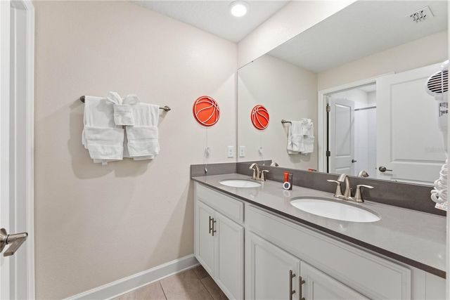 1112 CHALLENGE DRIVE, Davenport, FL 33896
