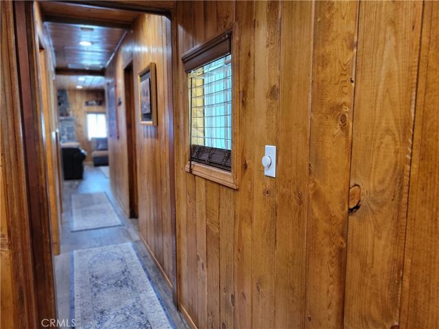 1116 Lark Road, Wrightwood, CA 92397