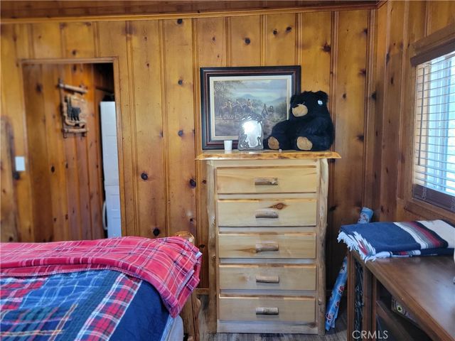 1116 Lark Road, Wrightwood, CA 92397