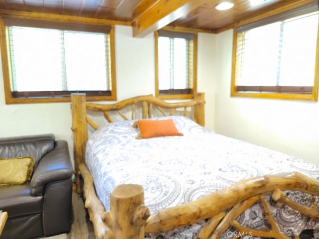 1116 Lark Road, Wrightwood, CA 92397